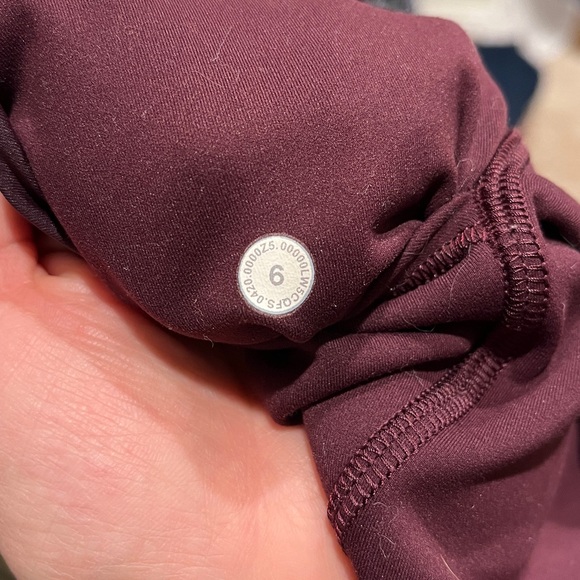 Lululemon Invigorate High Rise Tight Legging 25” with Pockets Cassis - Picture 6 of 6